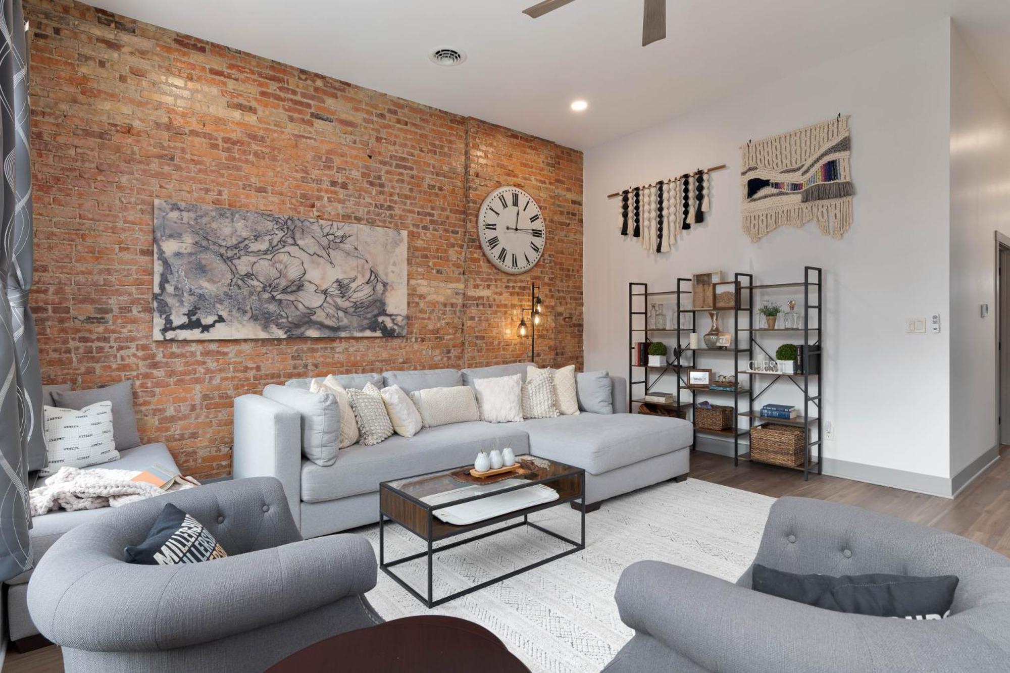 מילסבורג Spacious Luxury Apt In Historic Downtown - Oh Amish Country מראה חיצוני תמונה
